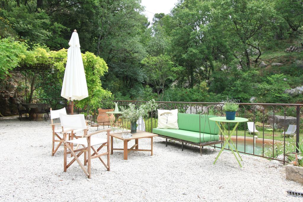 Bed and Breakfast Le Moulin En Provence Saint-Antonin-sur-Bayon Exterior foto