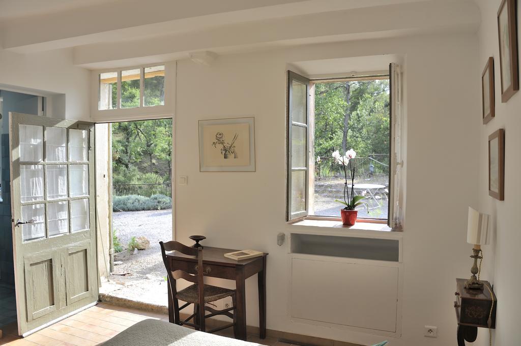 Bed and Breakfast Le Moulin En Provence Saint-Antonin-sur-Bayon Exterior foto